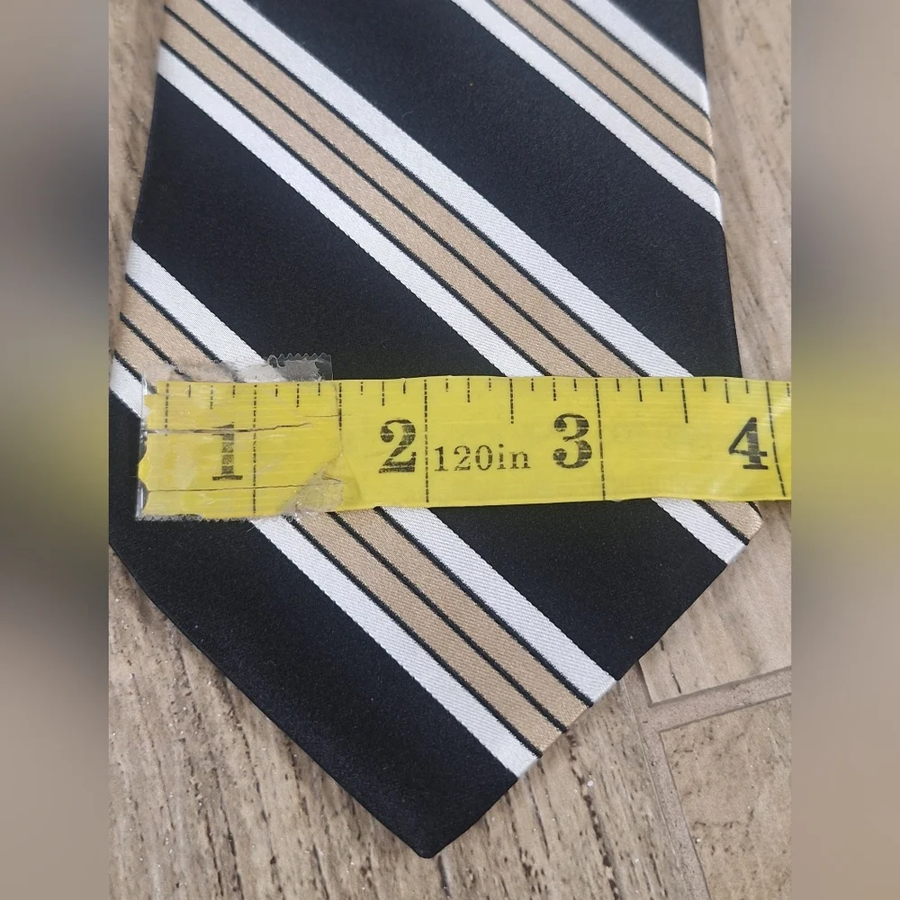 NWT Tommy Hilfiger 100% Silk Black &  Gold Diagnal Striped/solid tie  #1014 - Picture 3 of 5